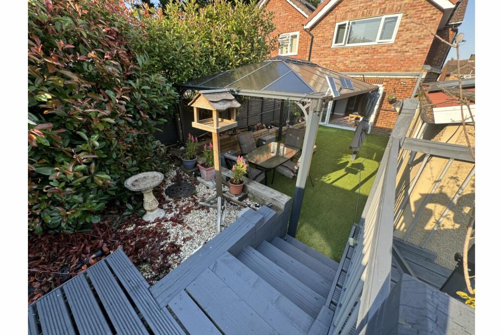 Additional image 20 of Broomleys, St. Albans, AL4