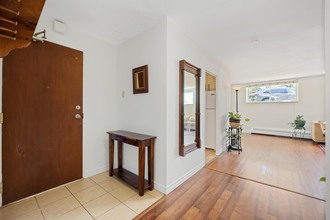 Additional image 5 of 12-785 Browns Line