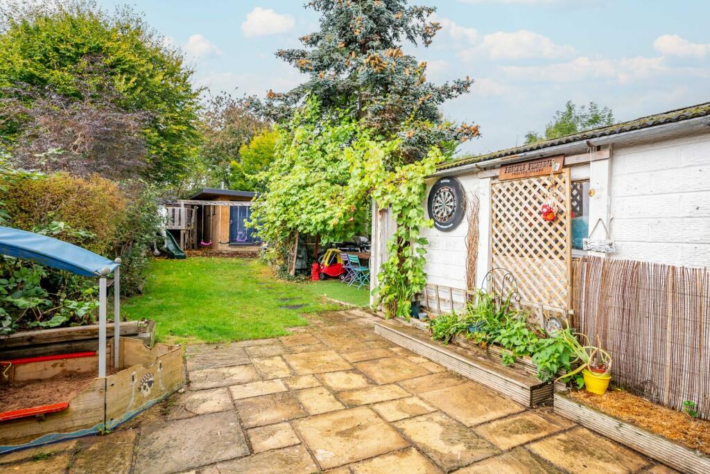 Additional image 11 of Penn Road, Park Street, St. Albans, Hertfordshire, AL2