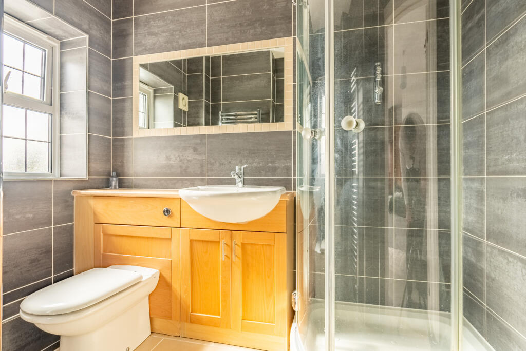 Additional image 19 of Watling Street, Park Street, St. Albans, Hertfordshire, AL2