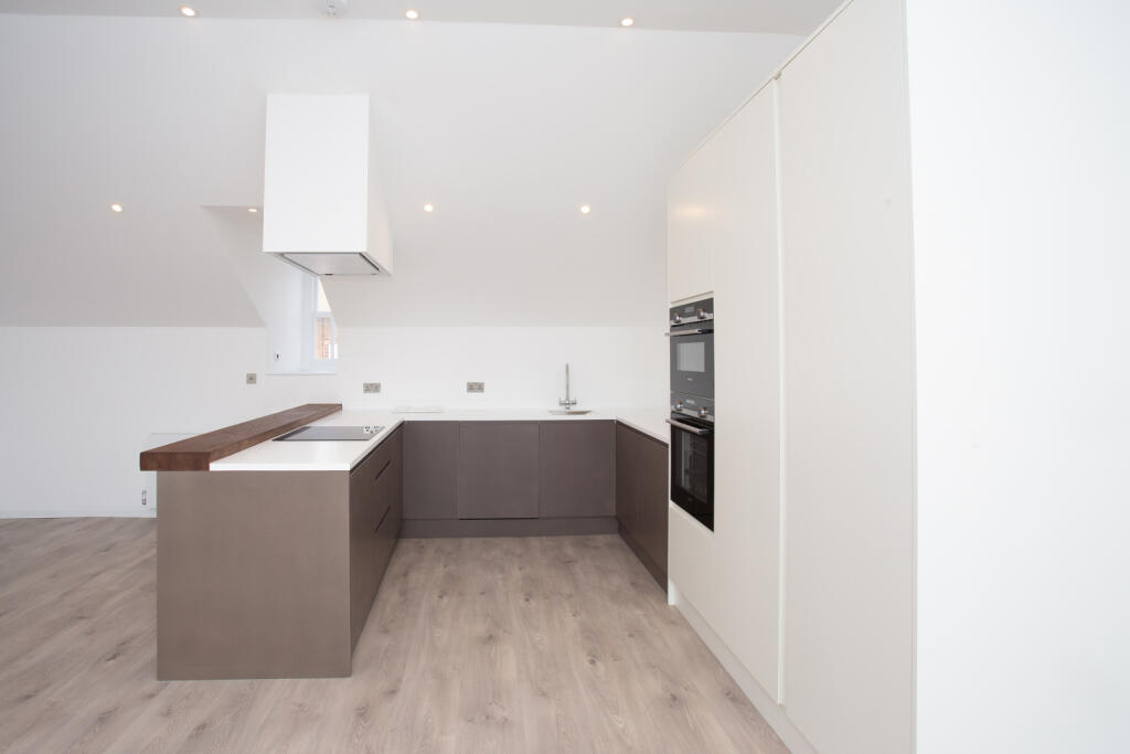 Additional image 13 of Victoria Street, St. Albans, Hertfordshire, AL1