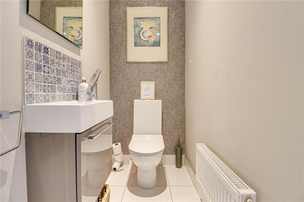 Additional image 10 of Hilltop Walk, Harpenden, Hertfordshire, AL5