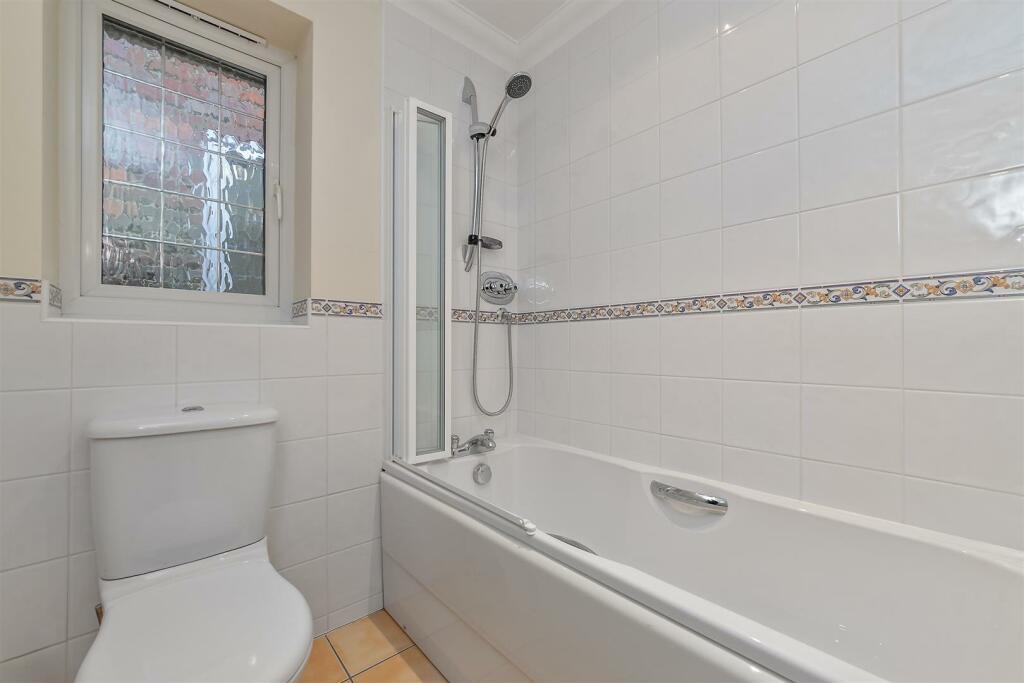 Additional image 31 of Laurelsfield, St. Albans