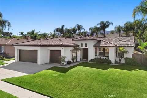 1826 Morfontaine Way, Corona, CA 92883