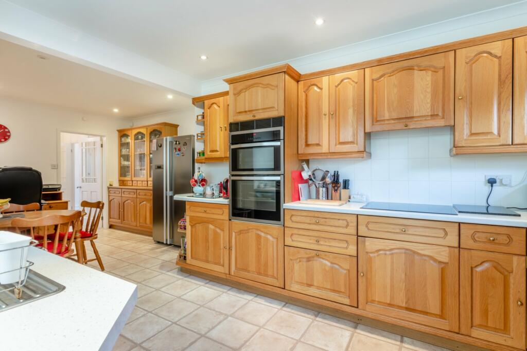 Additional image 11 of Walkers Close, Harpenden, Hertfordshire