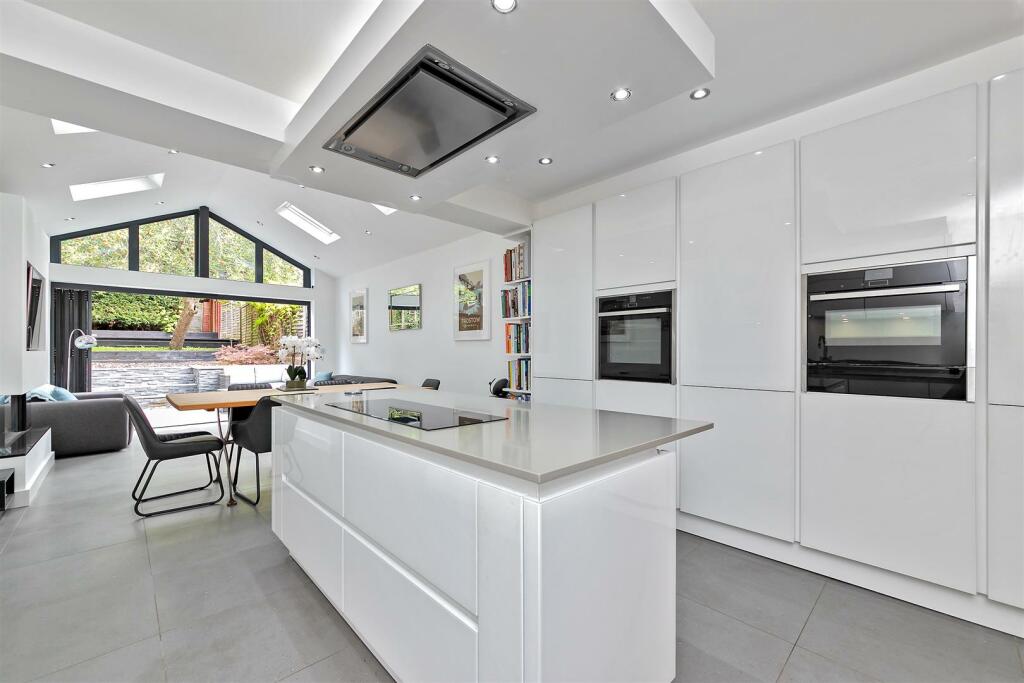 Additional image 5 of Belmont Hill, St. Albans