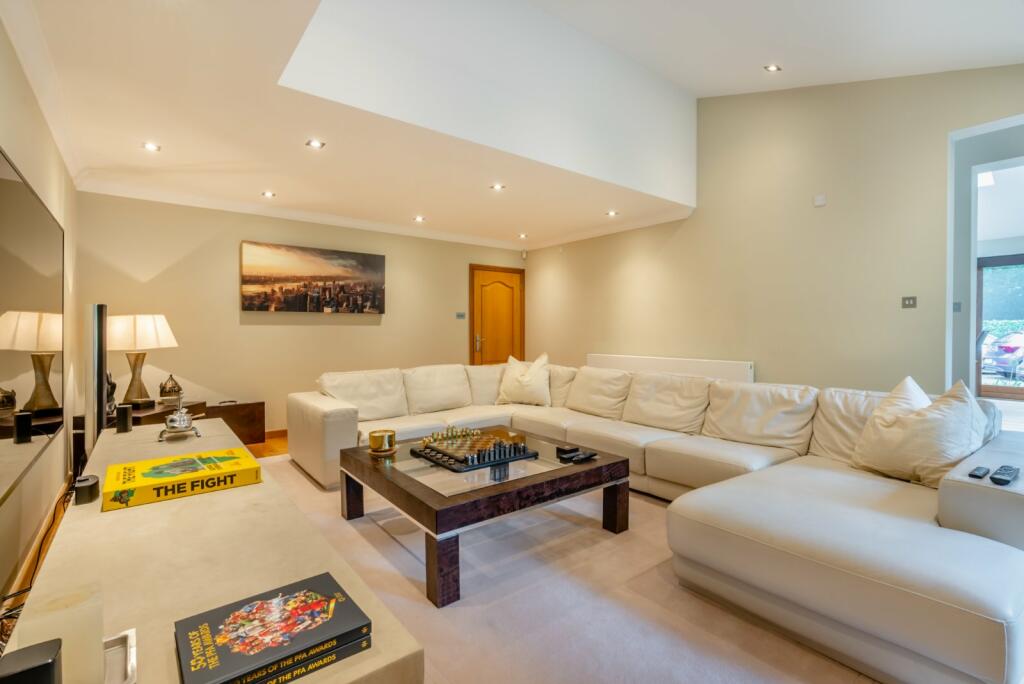 Additional image 5 of Park Street Lane, Park Street, St. Albans, Hertfordshire