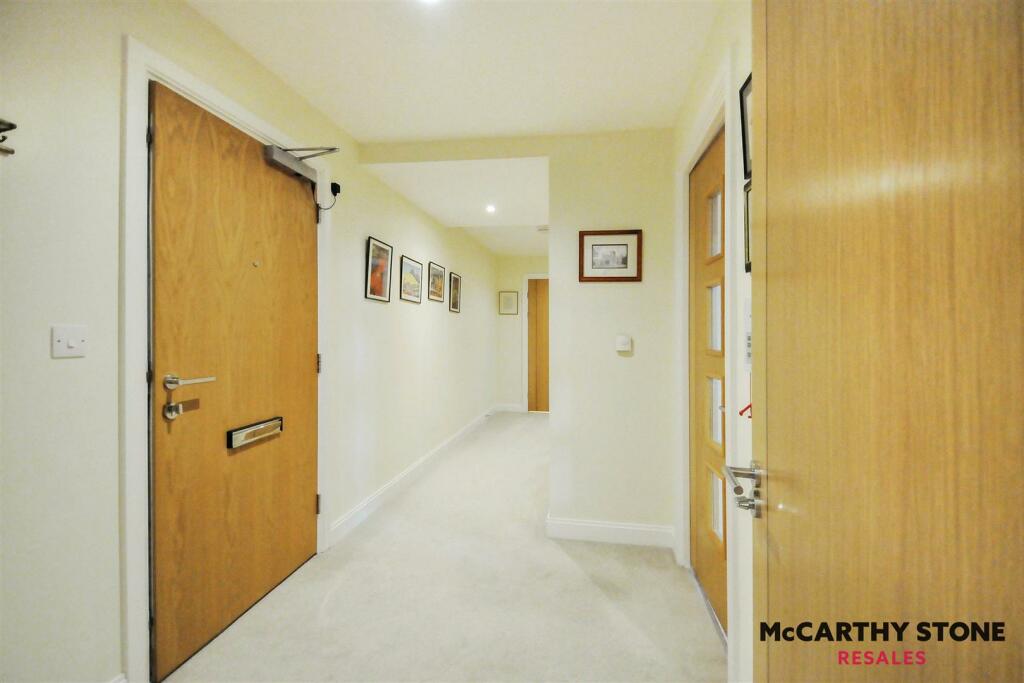 Additional image 11 of 44 Eleanor House, London Road, St. Albans AL1 1NR