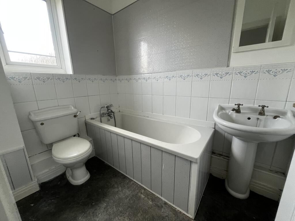 Additional image 13 of Central Park Drive, Hockley