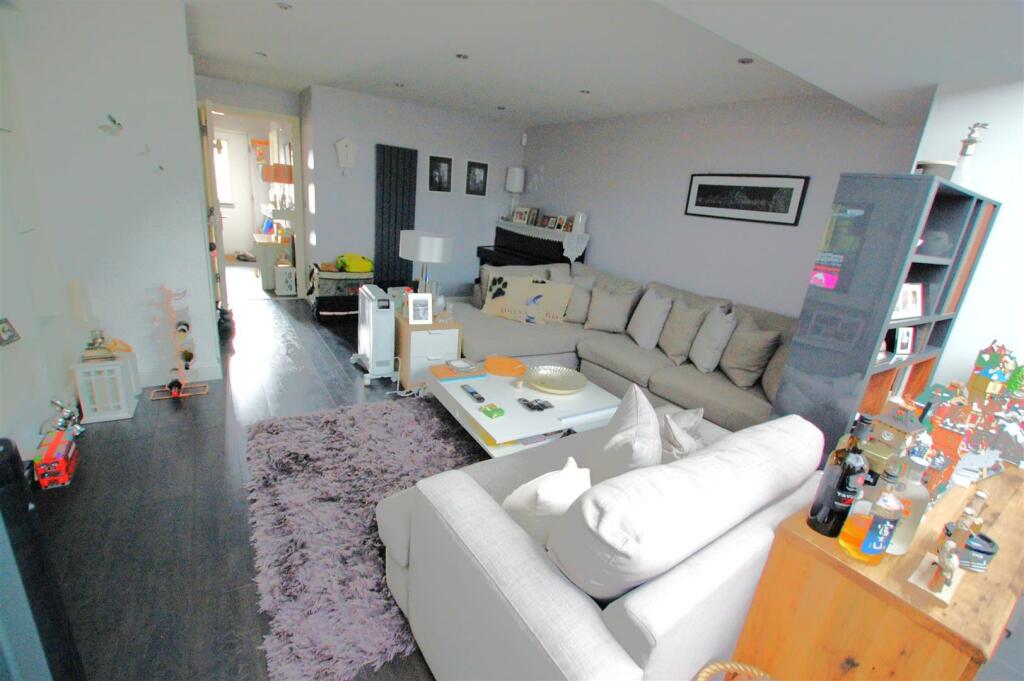 Additional image 29 of Sparrowhawk Place, Hatfield