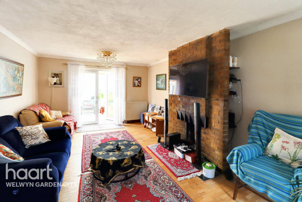 Additional image 15 of Pond Croft, Hatfield