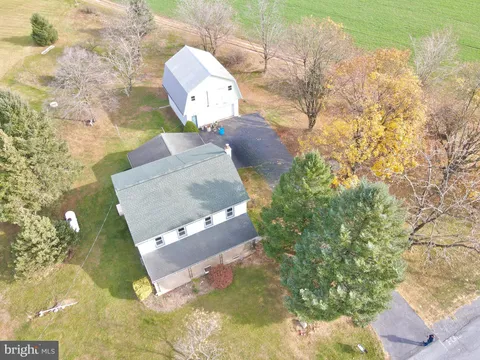 602 Houtztown Road, Myerstown, PA 17067