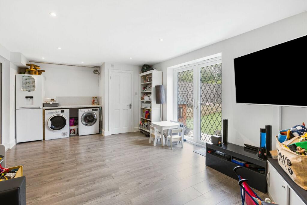 Additional image 11 of Puttocks Drive, Welham Green,  AL9 7LW