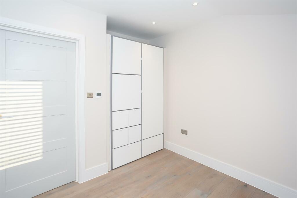 Additional image 11 of New Road, Welwyn Garden City