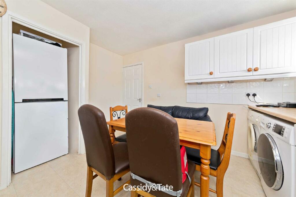 Additional image 12 of Tennyson Road, Chiswell Green, St Albans