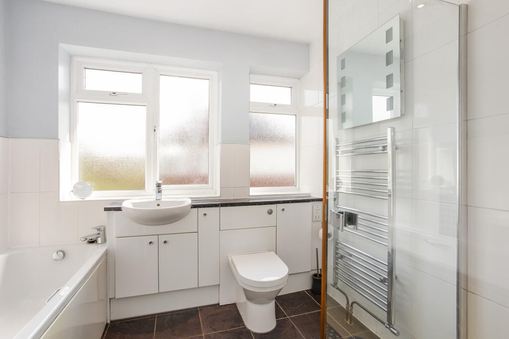 Additional image 8 of Ridge Avenue, Harpenden, AL5