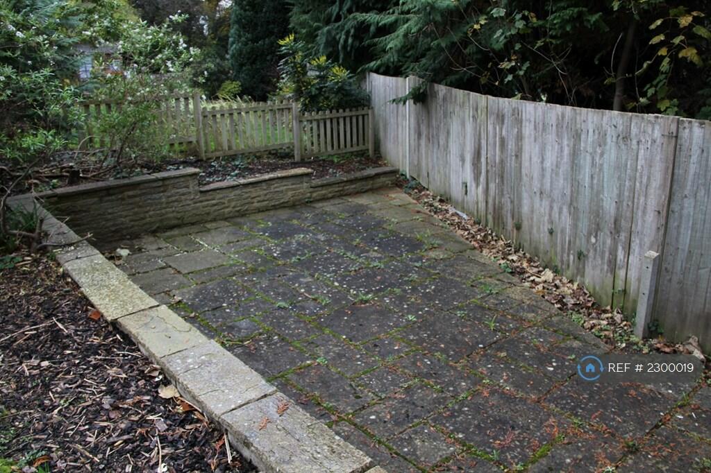 Additional image 10 of Charmouth Court, St. Albans, AL1