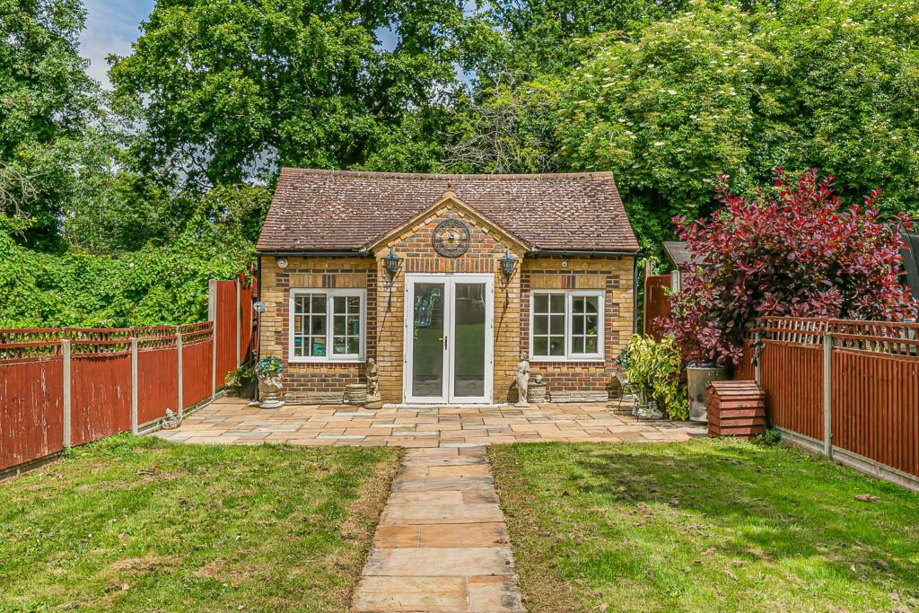 Additional image 19 of Hedley Road, St Albans, AL1