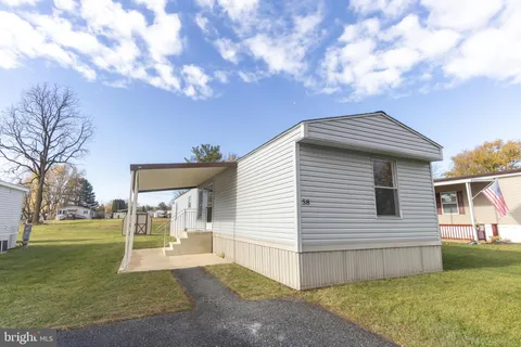 58 Northcrest Acres, Lebanon, PA 17046