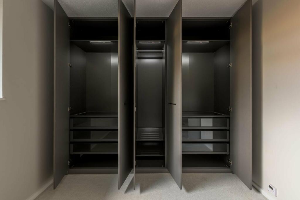 Additional image 14 of Potential to convert to a two bedroom apartment