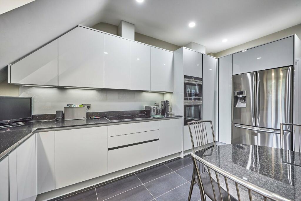 Additional image 10 of Boyes Crescent, Napsbury Park, St. Albans, Hertfordshire, AL2