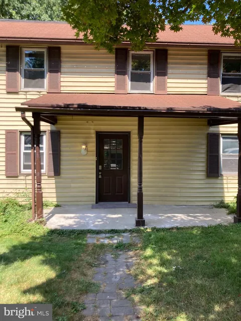 5355 Strasburg Road, Kinzers, PA 17535