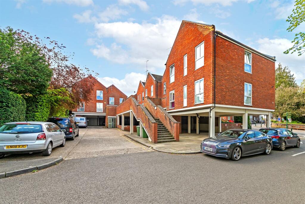 Additional image 17 of High Street, Wheathampstead, St. Albans