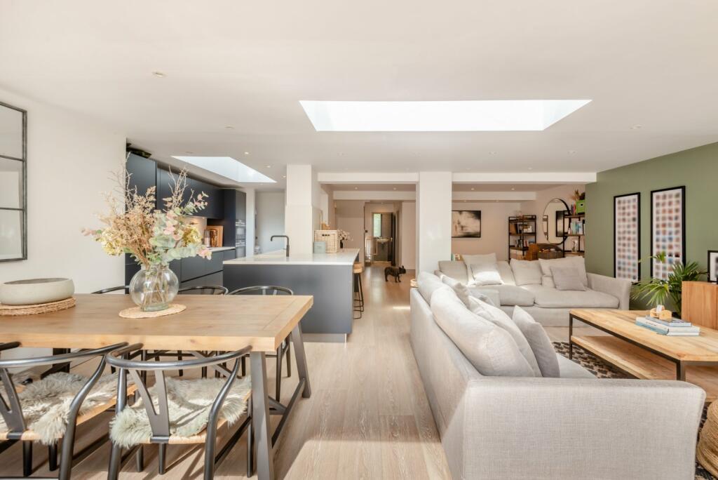 Additional image 6 of Batchwood Drive, St. Albans, Hertfordshire