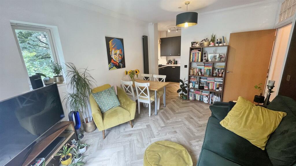 Additional image 4 of Lincoln House, Chantry Road, Moseley