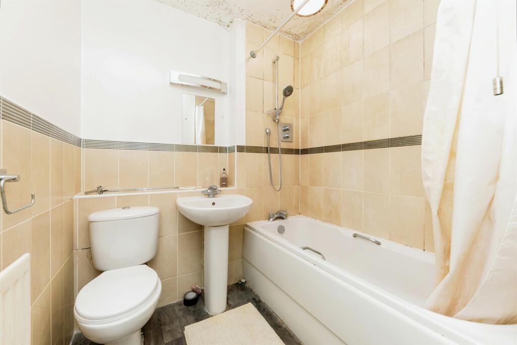 Additional image 12 of Dragon Road, Hatfield