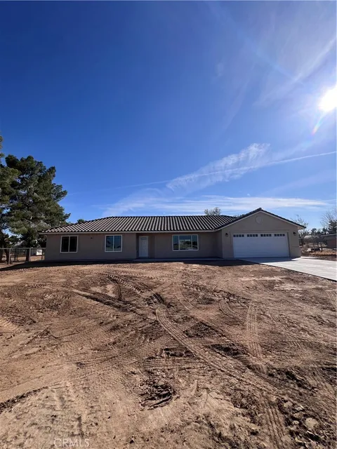 18085 Sycamore, Hesperia, CA 92340
