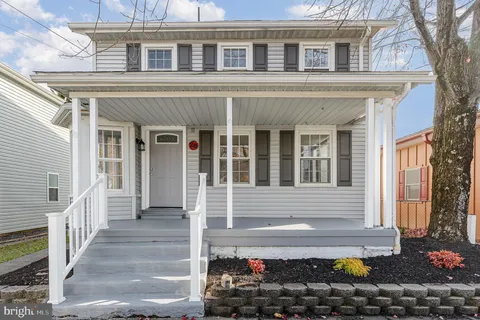 28 W Main Street, Arendtsville, PA 17303