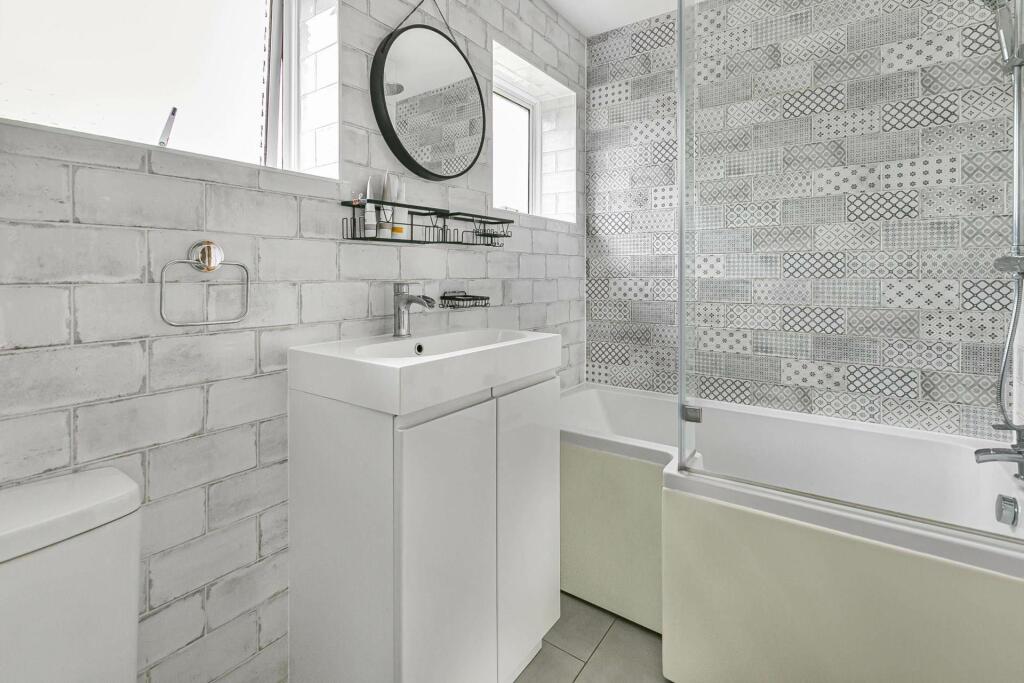 Additional image 7 of Falcon Close, Hatfield