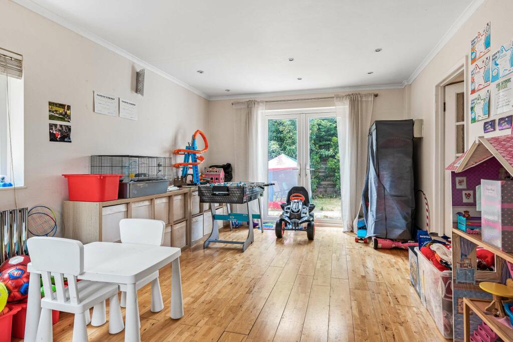 Additional image 9 of Great North Road, Welwyn Garden City AL8 7TH