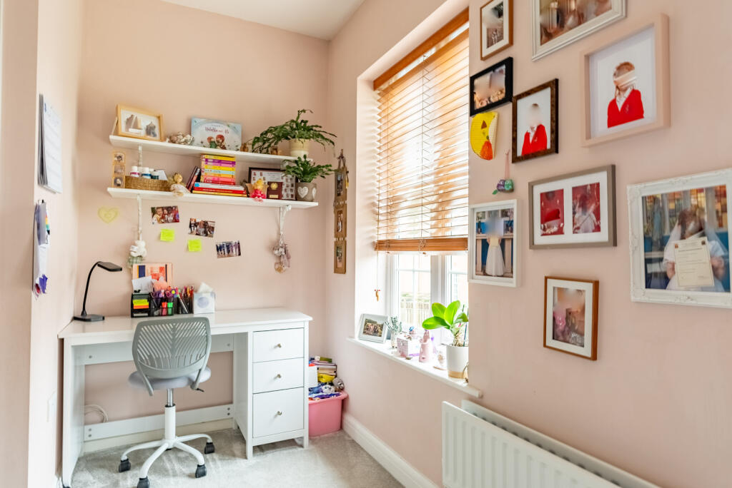 Additional image 12 of Beningfield Drive, London Colney, St. Albans, Hertfordshire, AL2