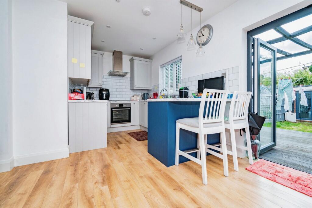 Additional image 19 of Napsbury Avenue, London Colney, St. Albans