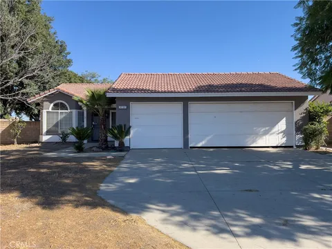 3737 N Live Oak Avenue, Rialto, CA 92377