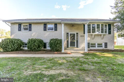 259 S 2nd Street, Bainbridge, PA 17502