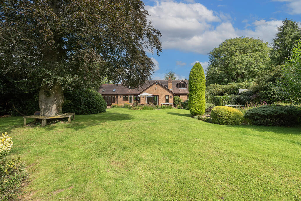 Additional image 12 of Holly Lane, Harpenden, AL5