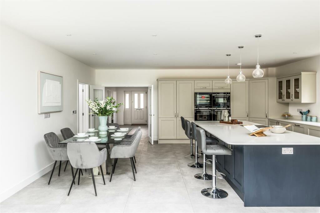 Additional image 12 of Sandridgebury Lane, St. Albans