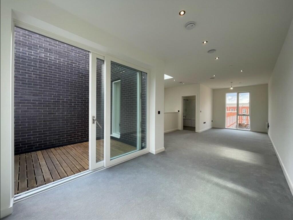 Additional image 6 of South Loop Square, Birmingham