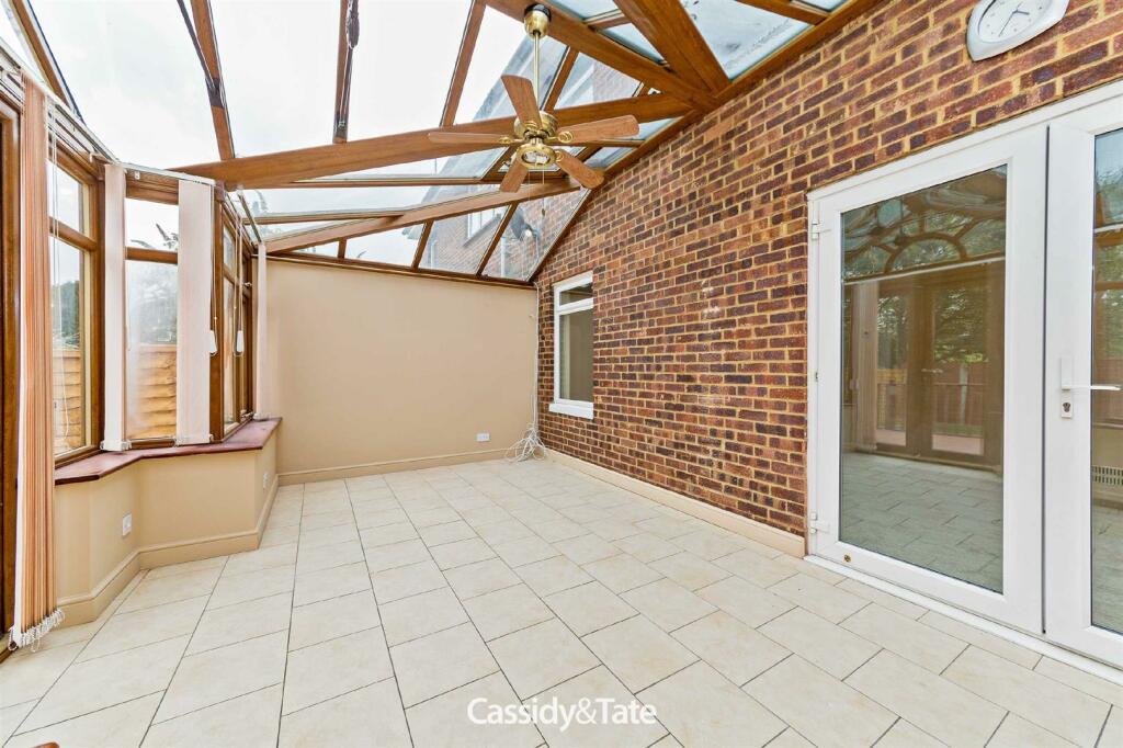 Additional image 5 of Stanton Close, Jersey Farm, St Albans