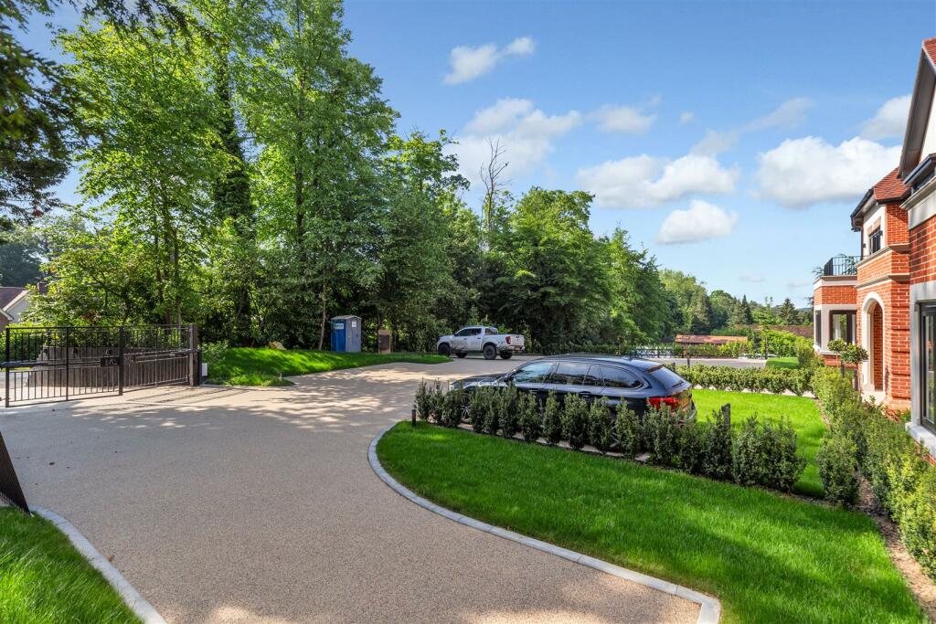 Additional image 17 of New Road, Welwyn