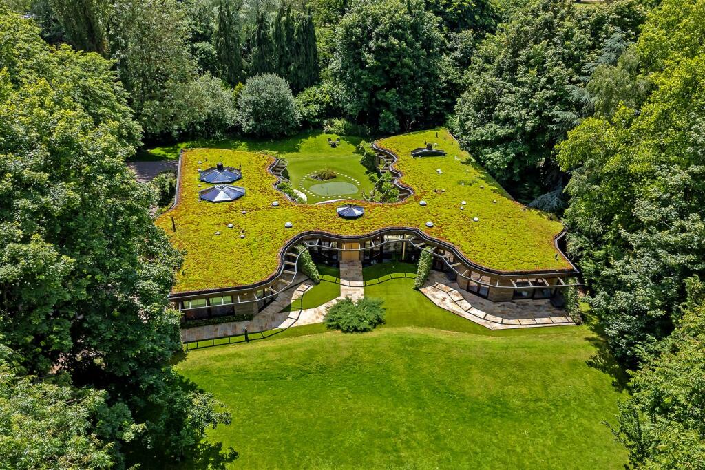 Additional image 2 of Pondwicks Close, St.Albans