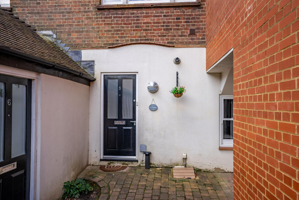 Additional image 17 of Avenue Road, St. Albans, Hertfordshire, AL1