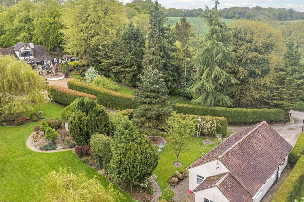 Additional image 33 of Delmer End Lane, Flamstead, AL3