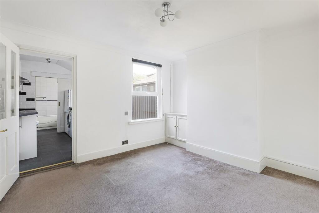 Additional image 4 of Station Road, Harpenden, AL5