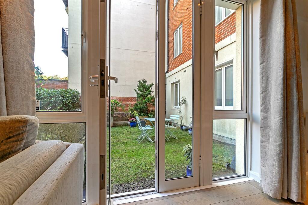 Additional image 12 of London Road, St Albans