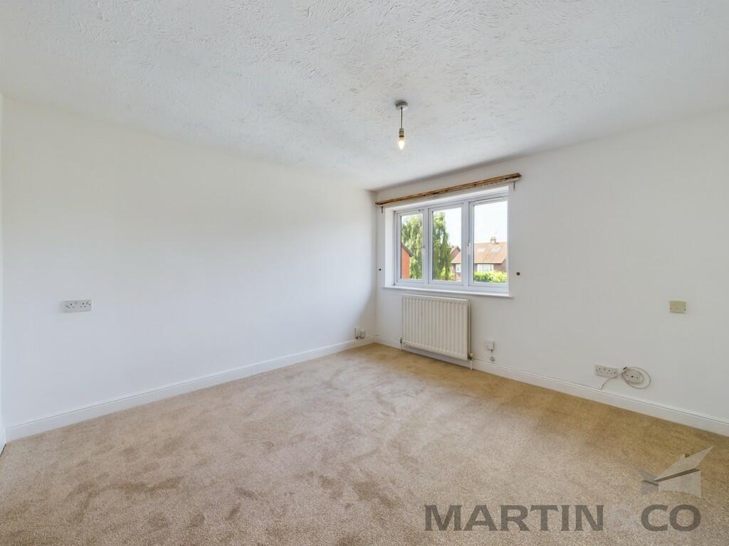 Additional image 9 of Larks Ridge, Watford Road