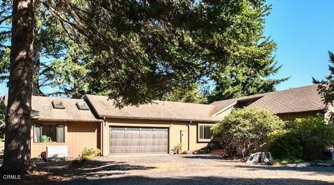 12061 Cedarwood Rd, Mendocino, CA 95460